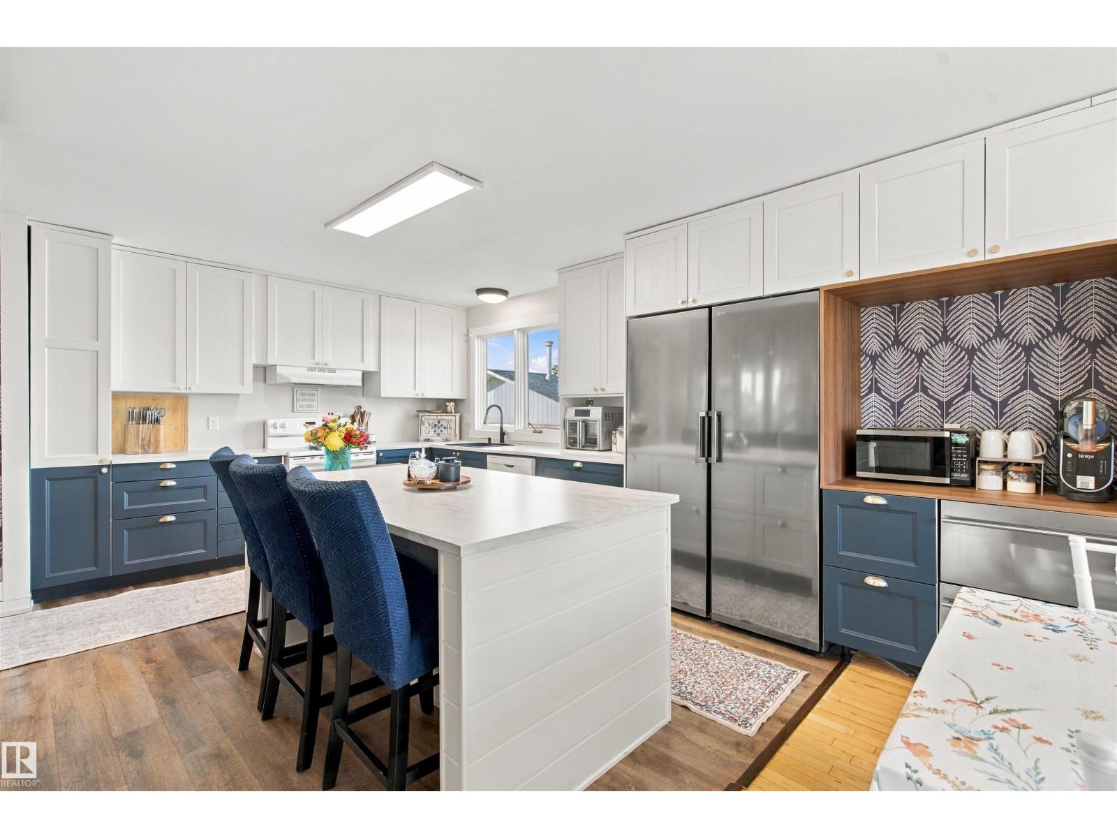 5708 47 Av Property Photo 9