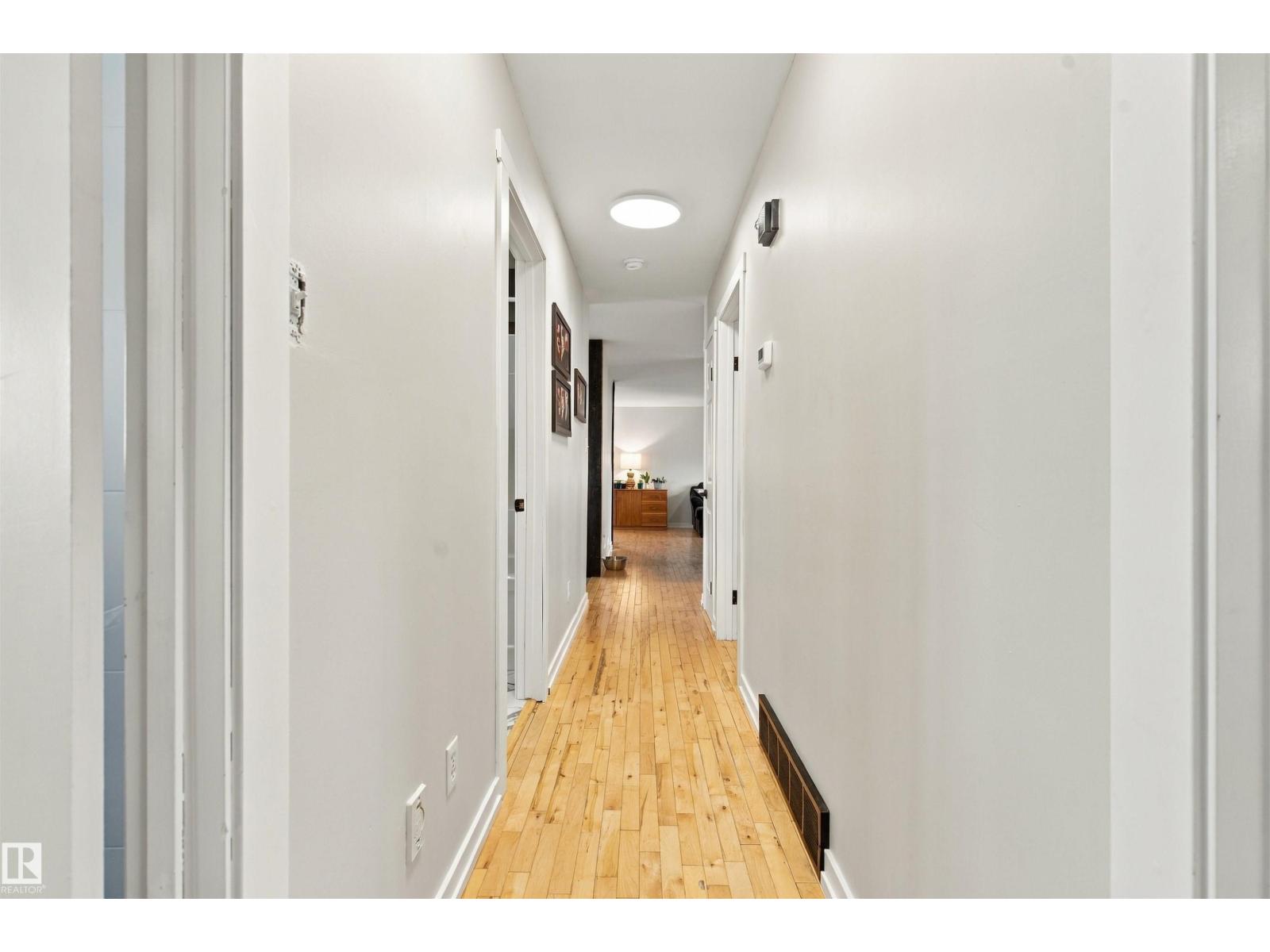 5708 47 Av Property Photo 14