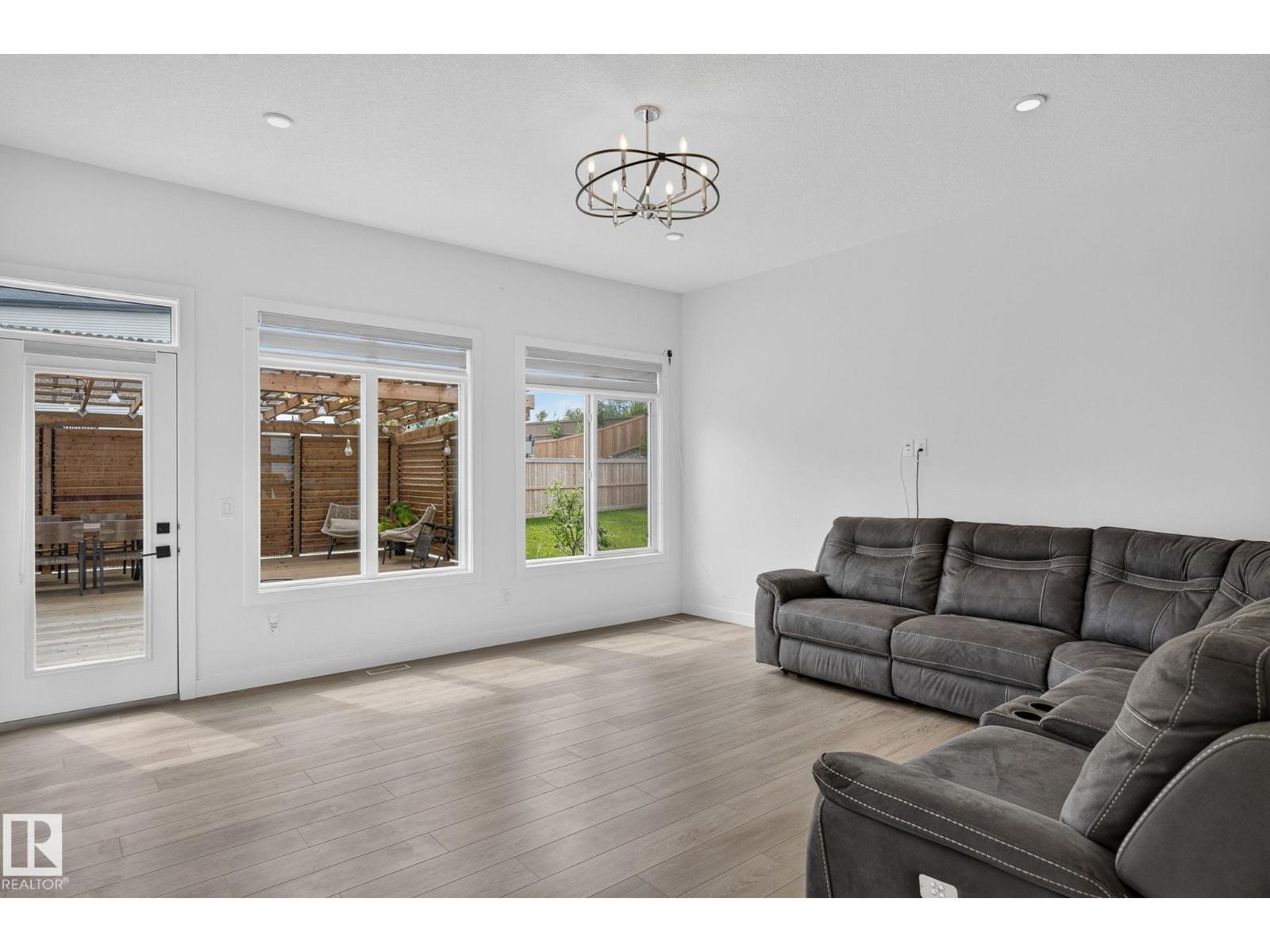23027 96 Av Nw Property Photo 18