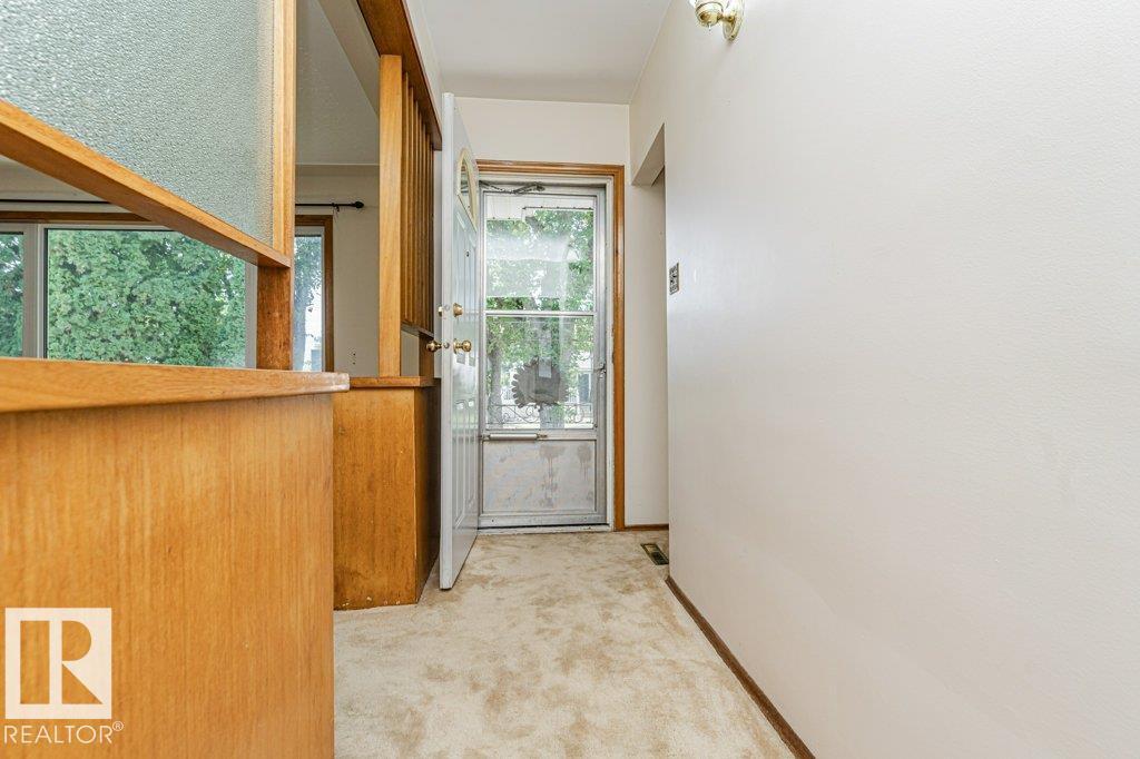 10509 77 St Nw Property Photo 5