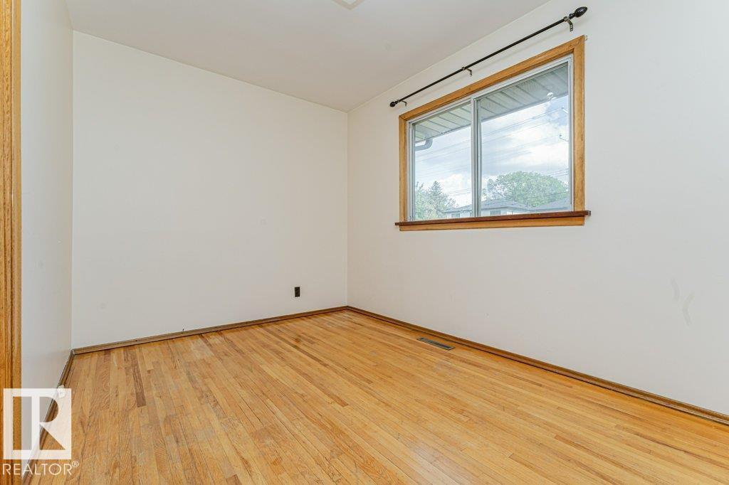 10509 77 St Nw Property Photo 15