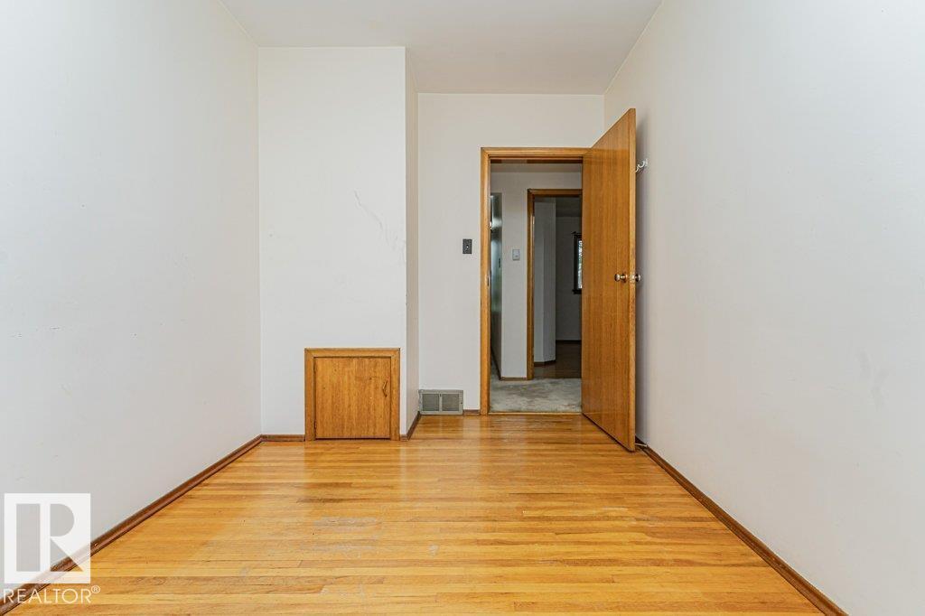 10509 77 St Nw Property Photo 18