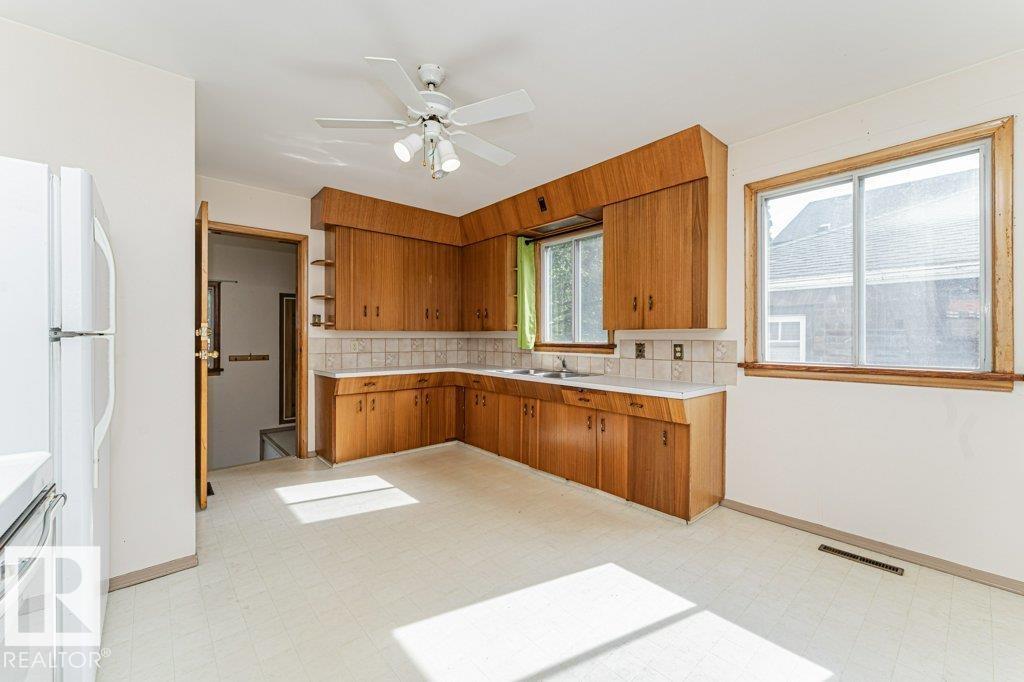 10509 77 St Nw Property Photo 20