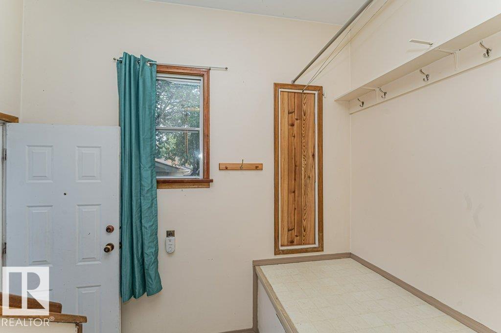 10509 77 St Nw Property Photo 26