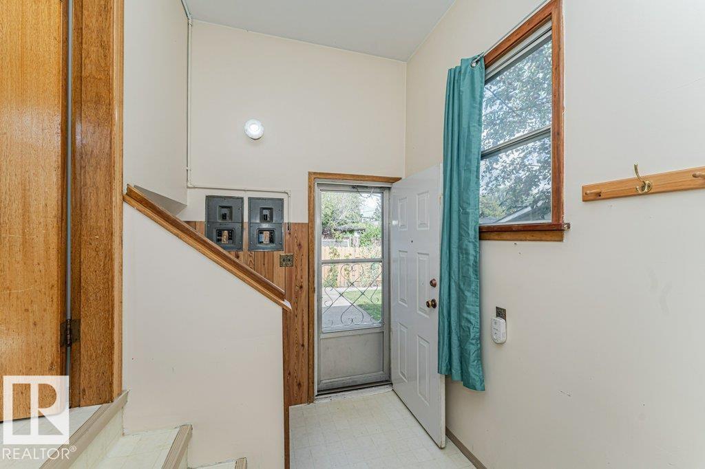 10509 77 St Nw Property Photo 27