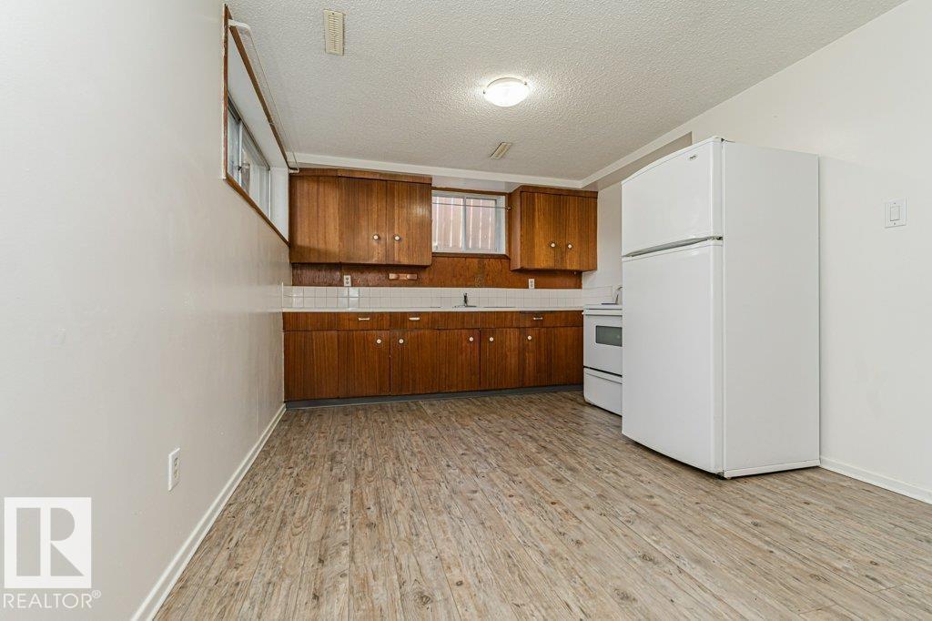 10509 77 St Nw Property Photo 35