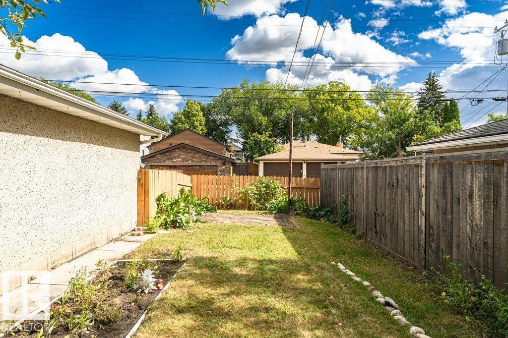 10509 77 St Nw Property Photo 52