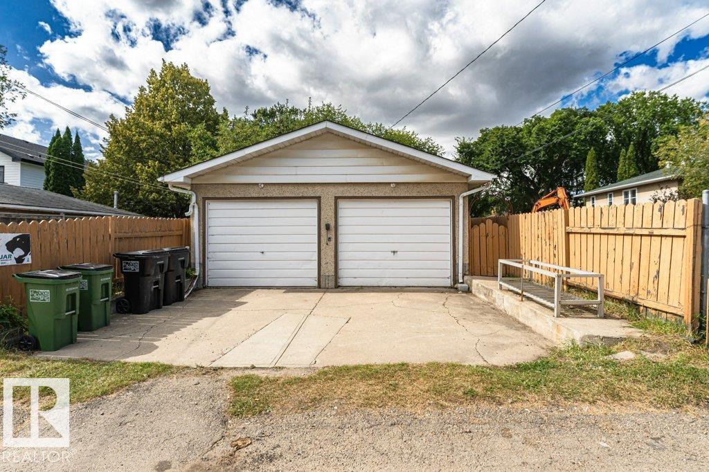 10509 77 St Nw Property Photo 54