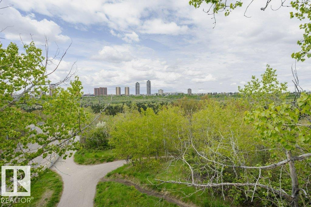 10509 77 St Nw Property Photo 61