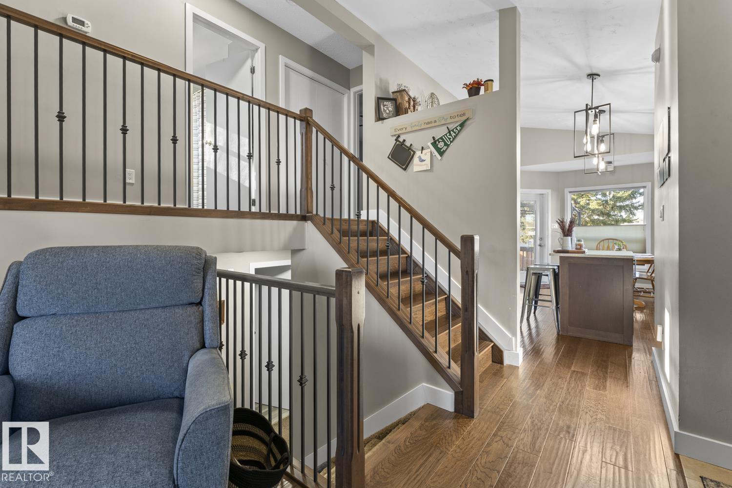 1211 10 St Property Photo 2
