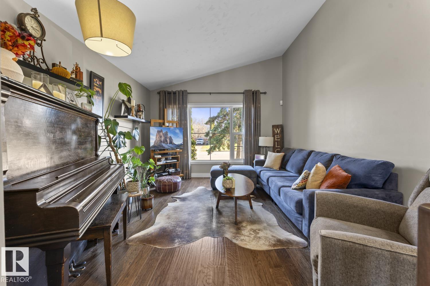 1211 10 St Property Photo 11
