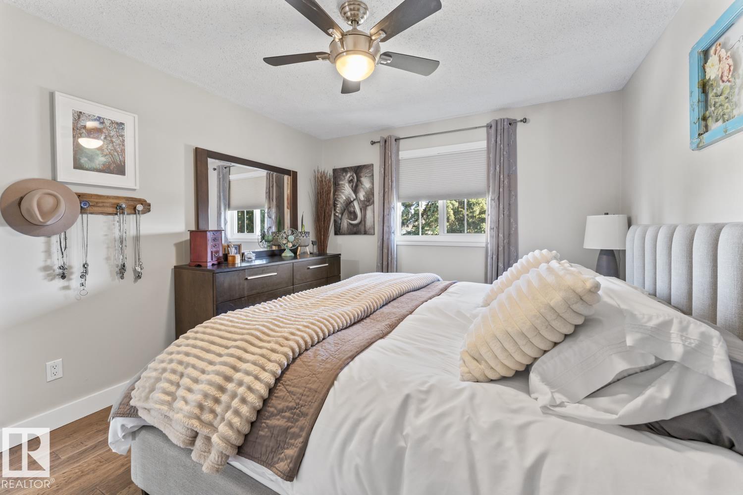 1211 10 St Property Photo 14