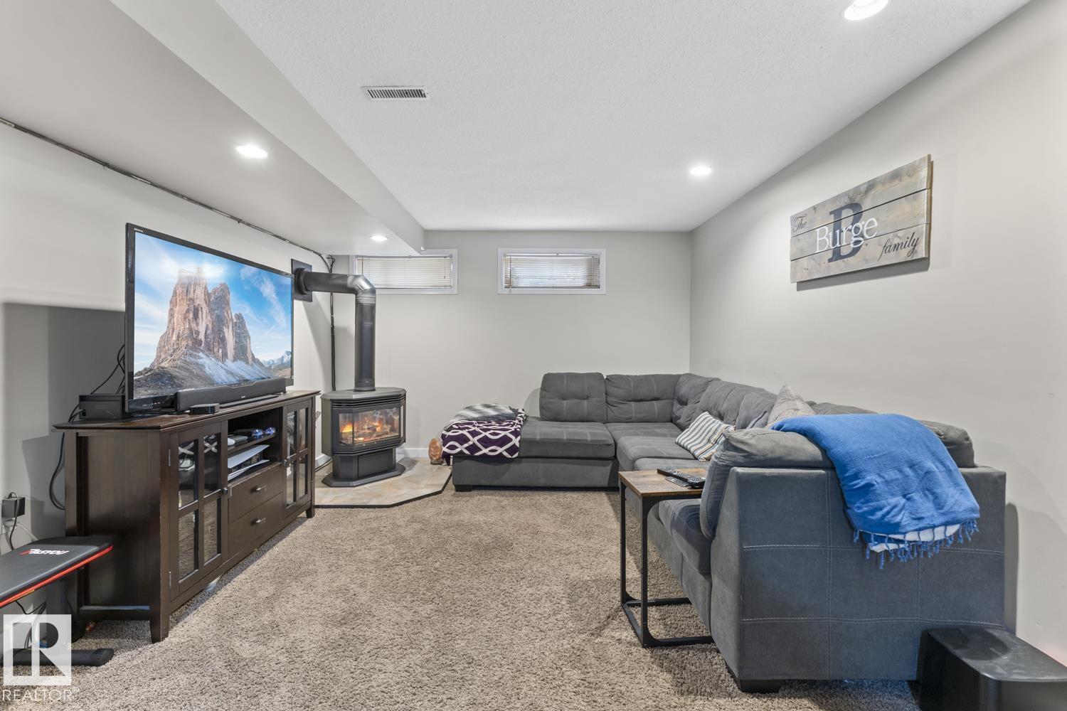 1211 10 St Property Photo 19