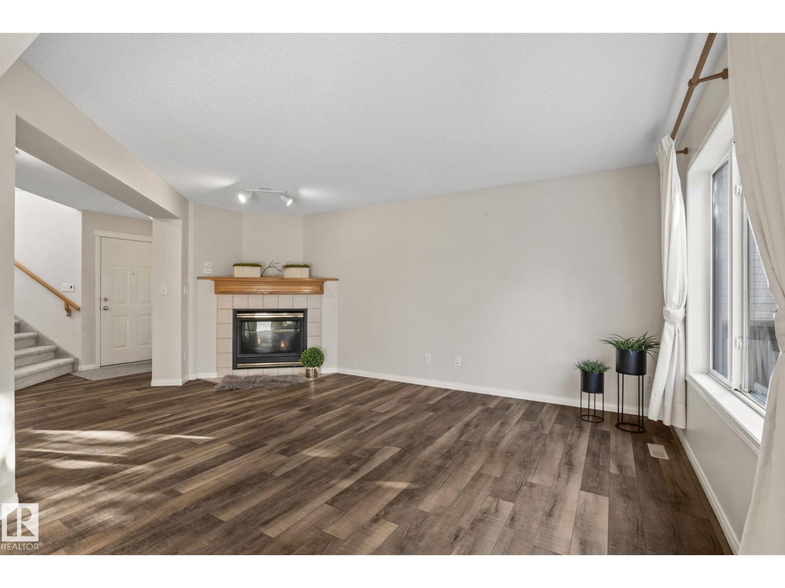 11727 13 Av Nw Property Photo 8