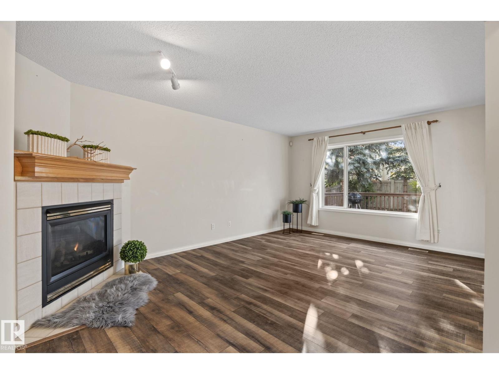 11727 13 Av Nw Property Photo 9