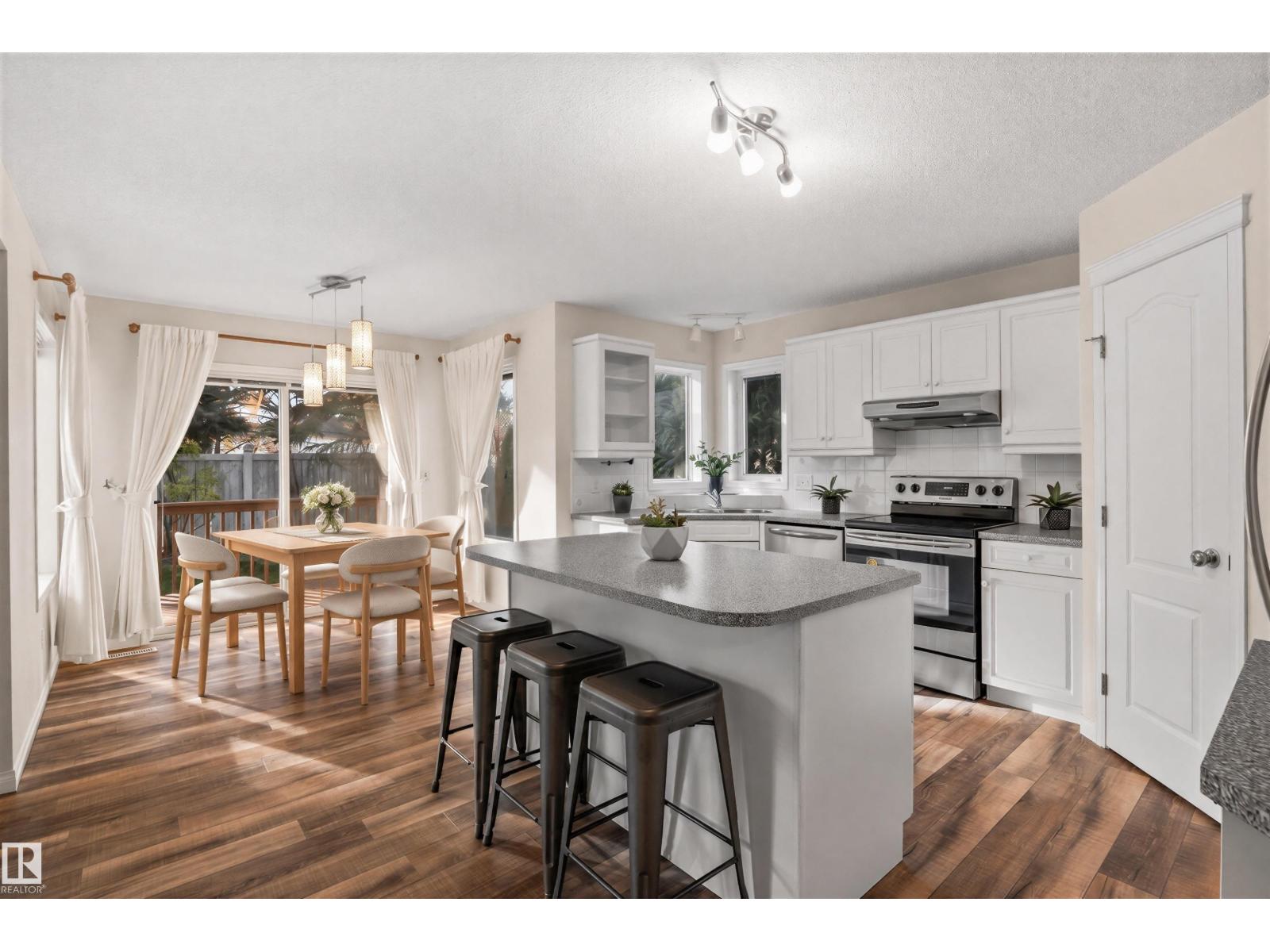 11727 13 Av Nw Property Photo 15