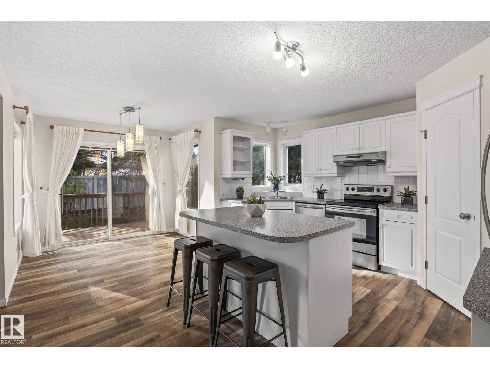 11727 13 Av Nw Property Photo 16