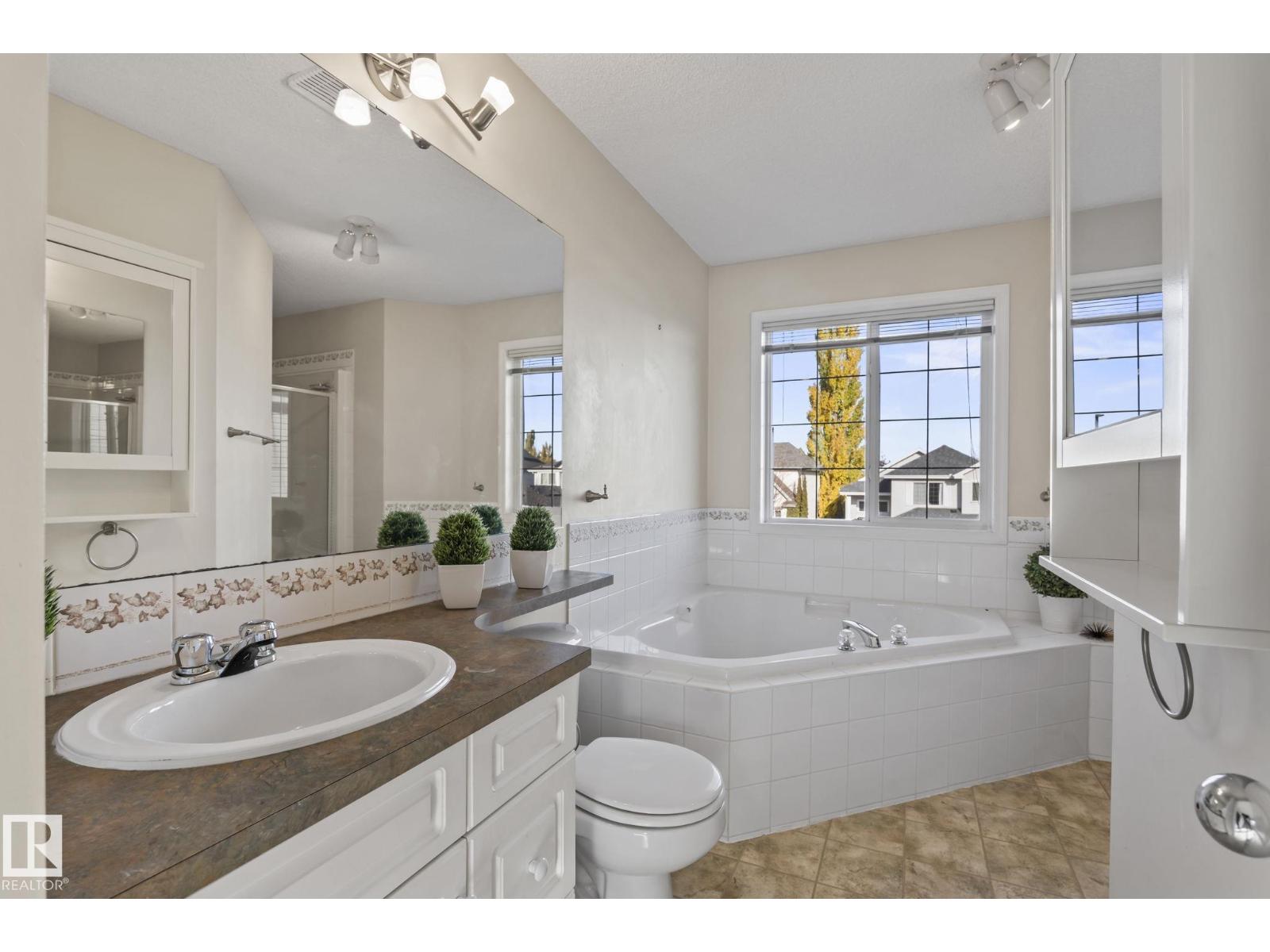 11727 13 Av Nw Property Photo 26