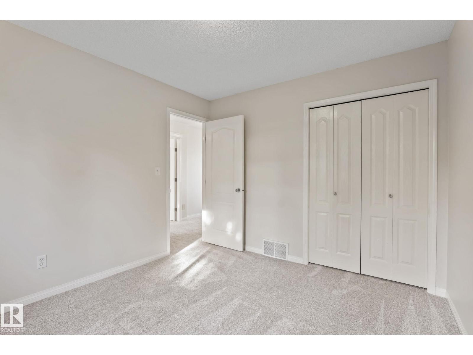 11727 13 Av Nw Property Photo 32