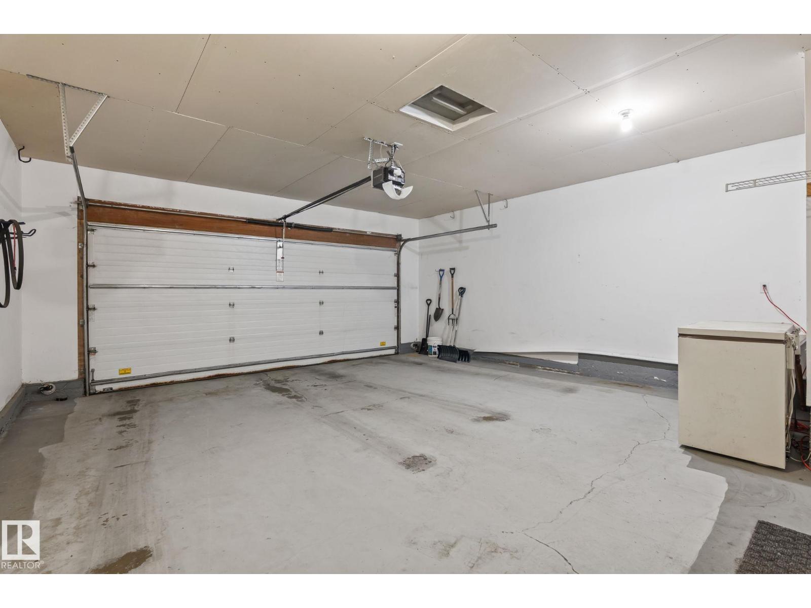 11727 13 Av Nw Property Photo 52