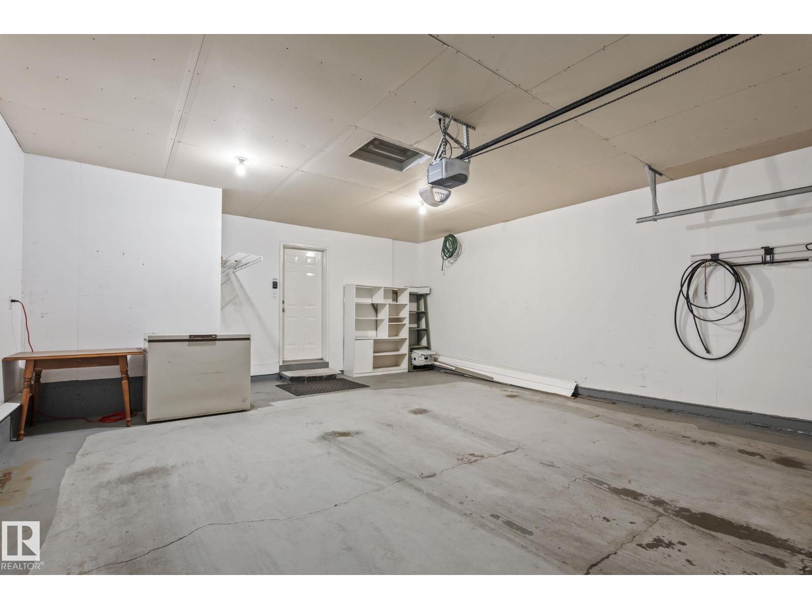 11727 13 Av Nw Property Photo 53