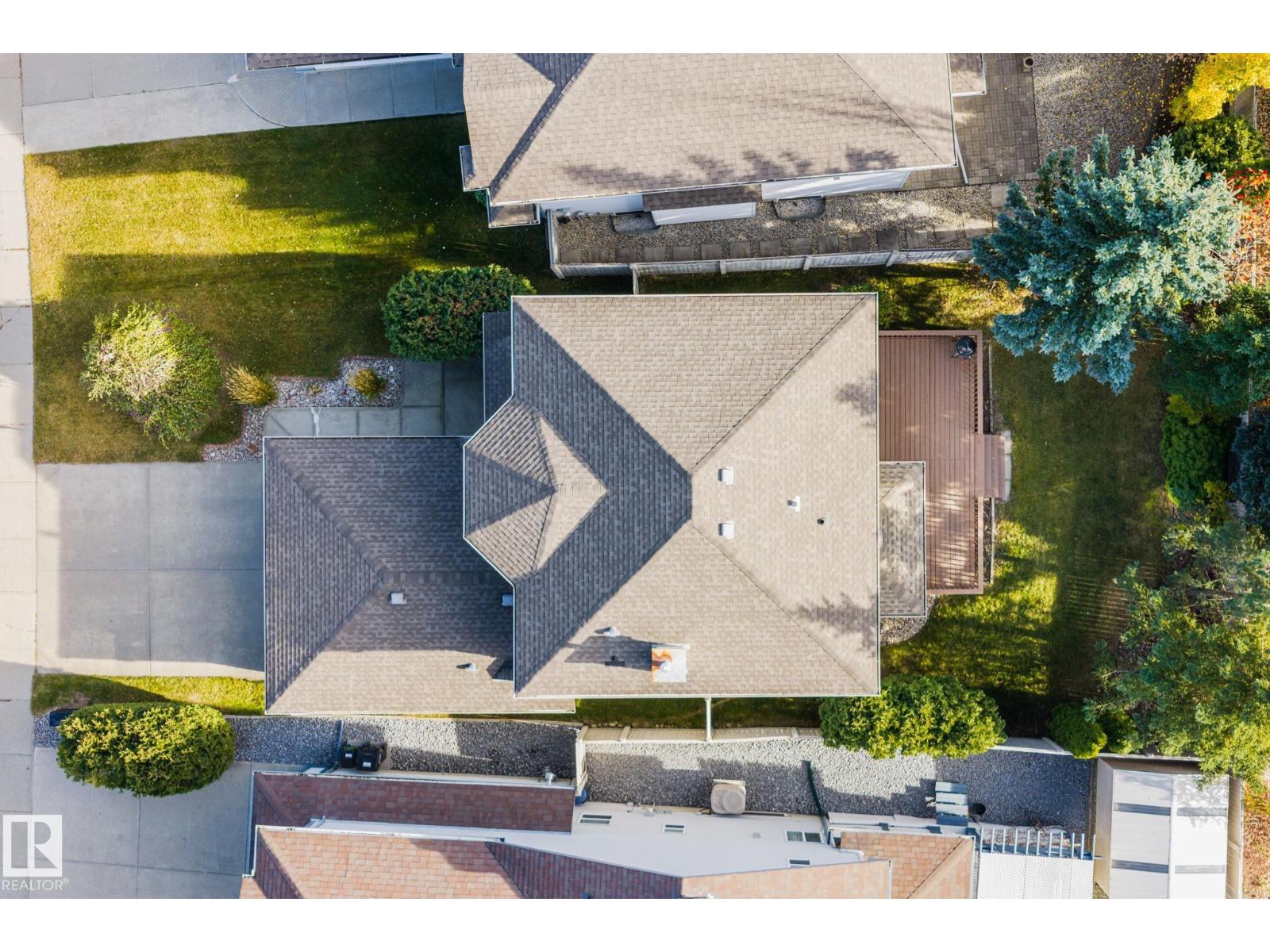 11727 13 Av Nw Property Photo 54