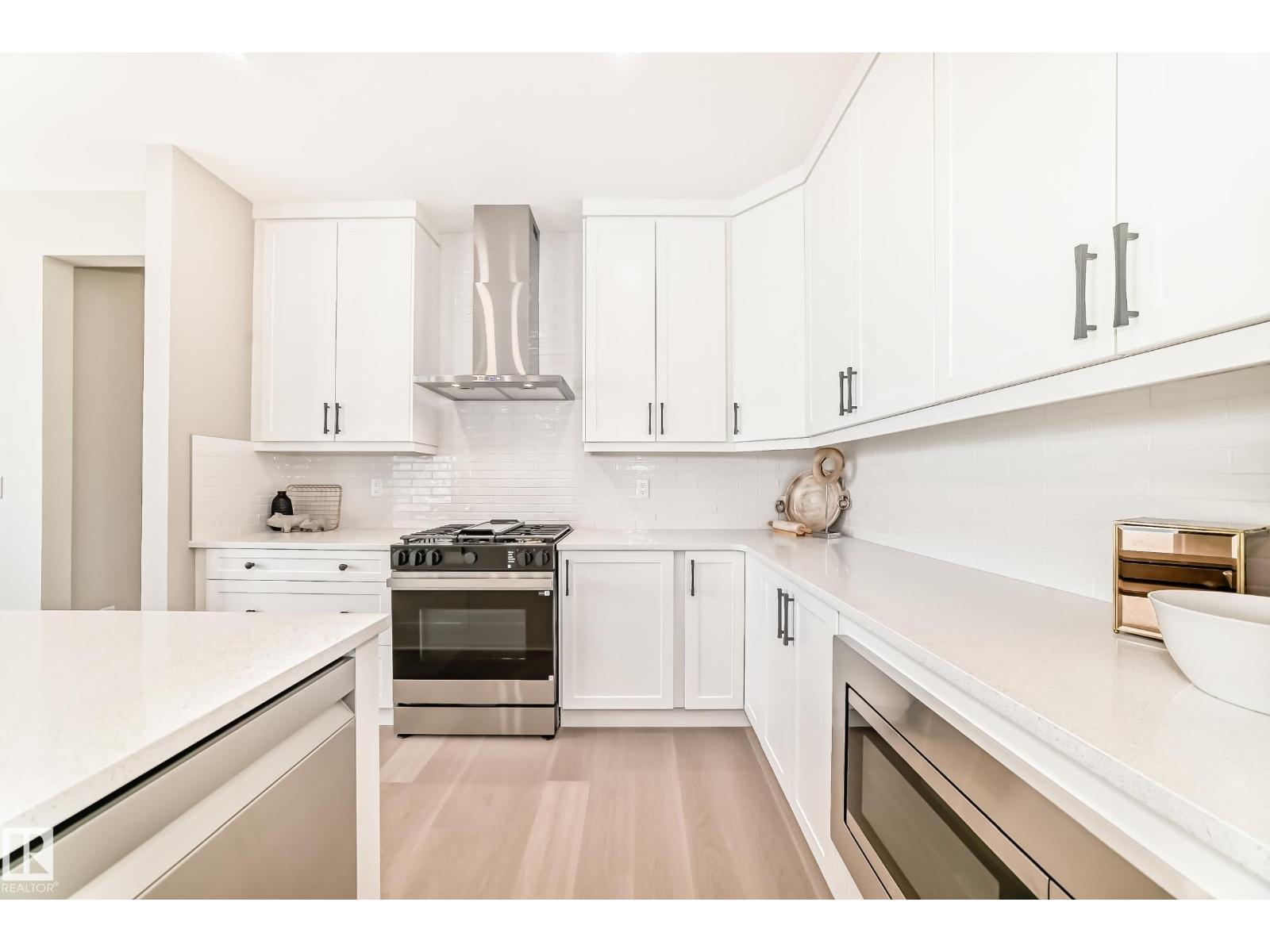 1603 206 St Nw Property Photo 8