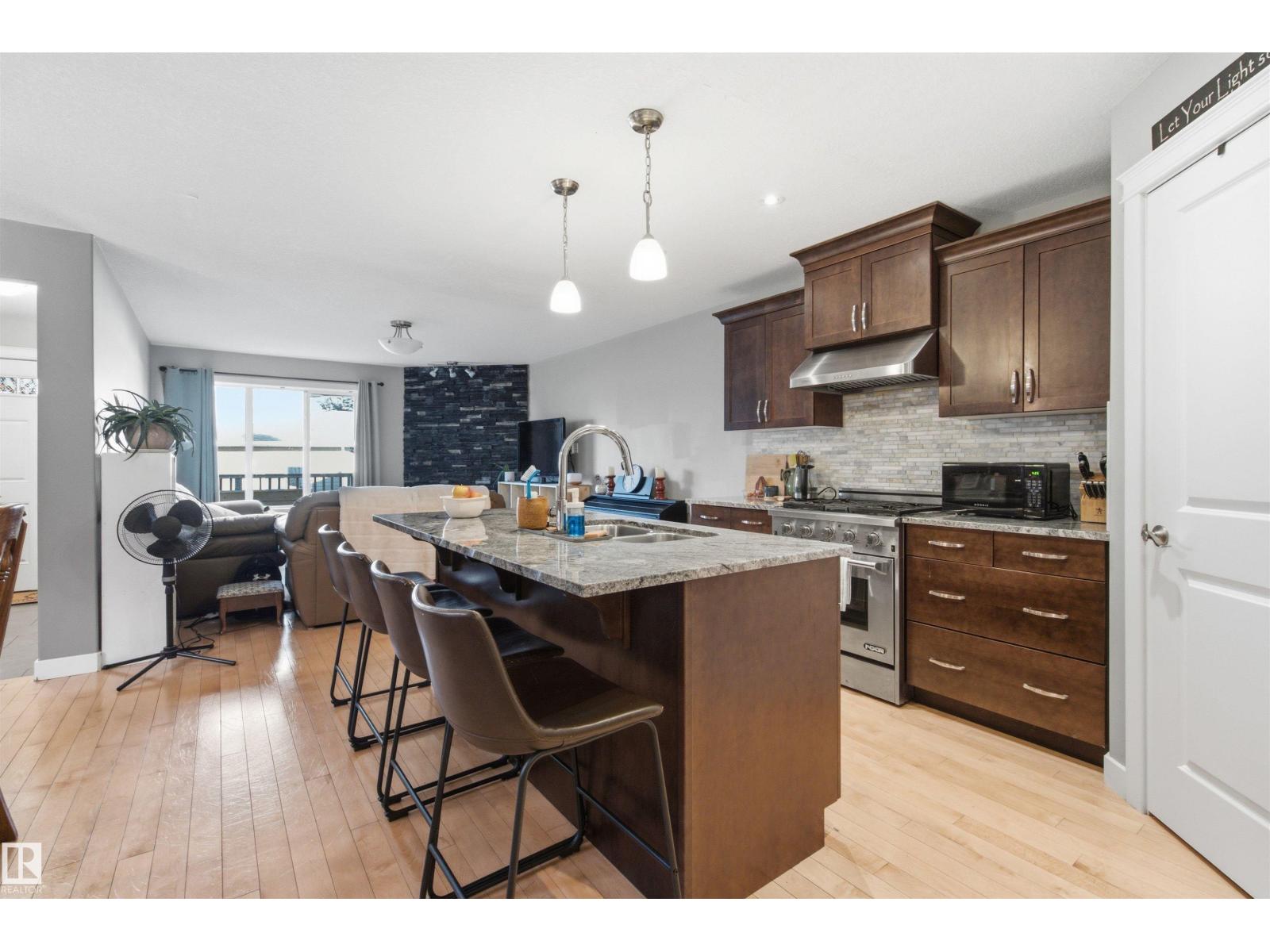 12041 103 St Nw Property Photo 7