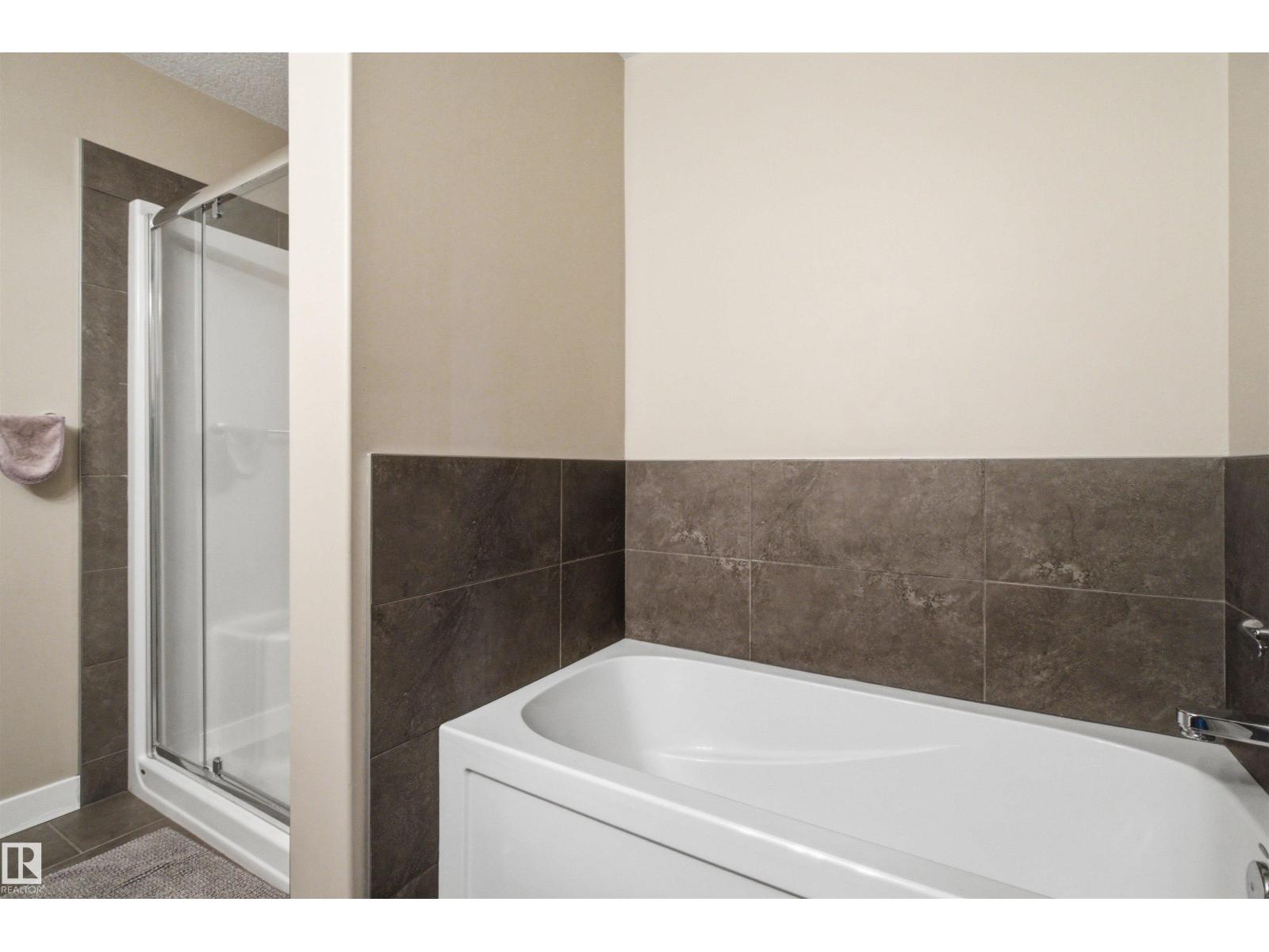 12041 103 St Nw Property Photo 19