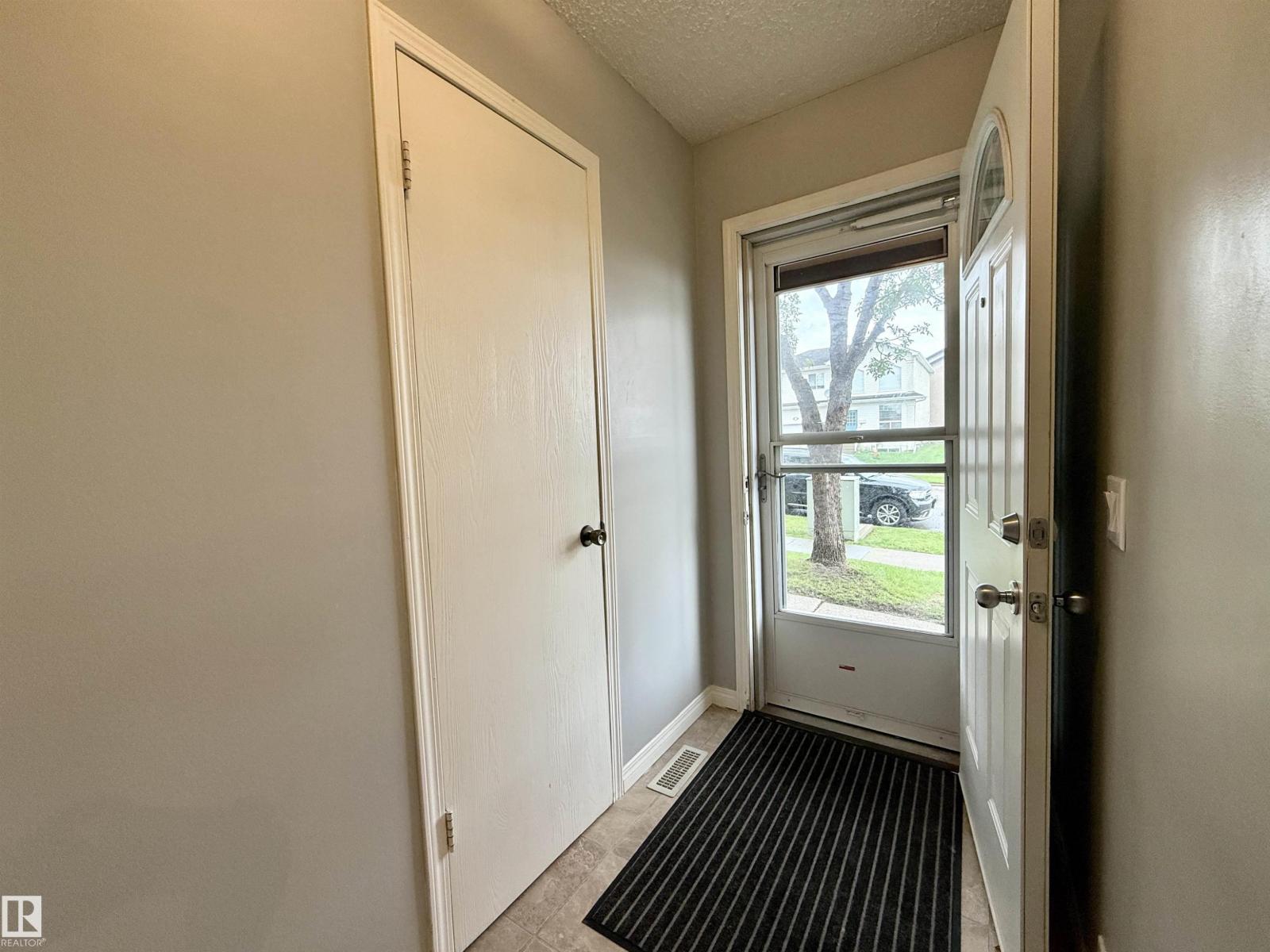 5107 146 Av Nw Property Photo 2