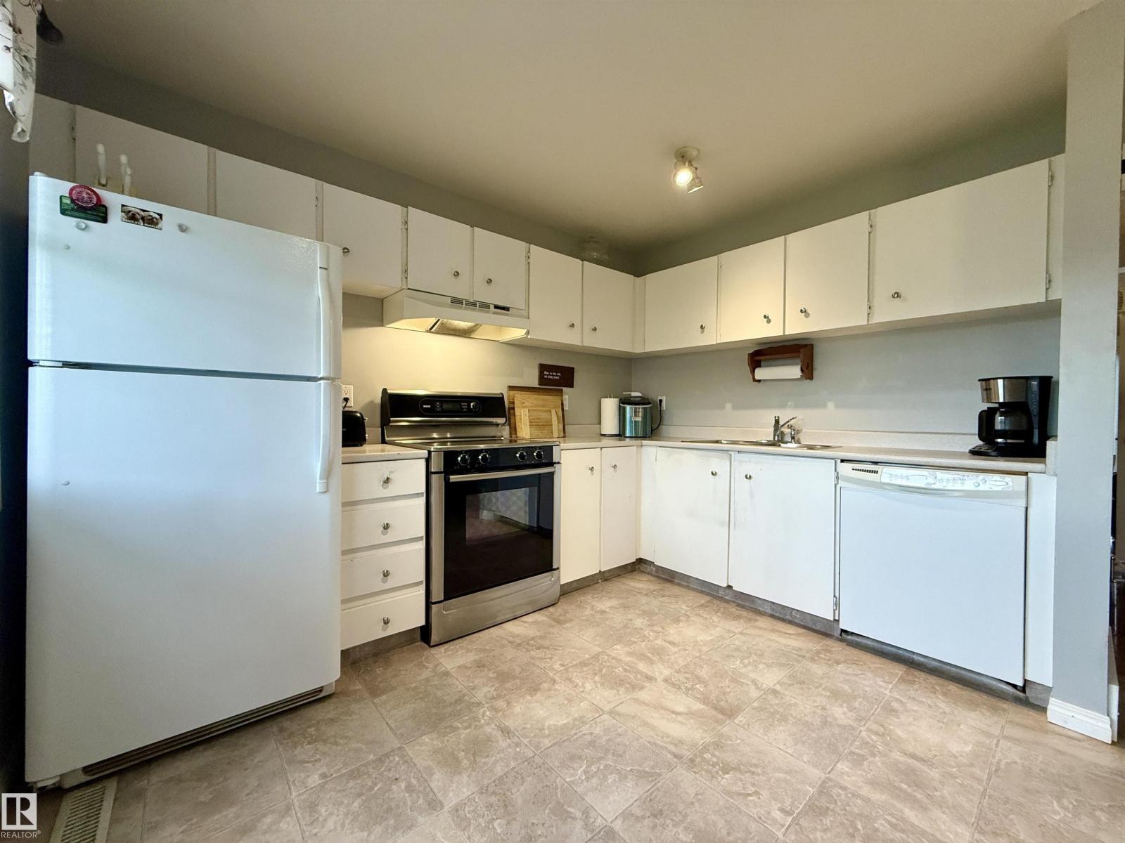 5107 146 Av Nw Property Photo 7