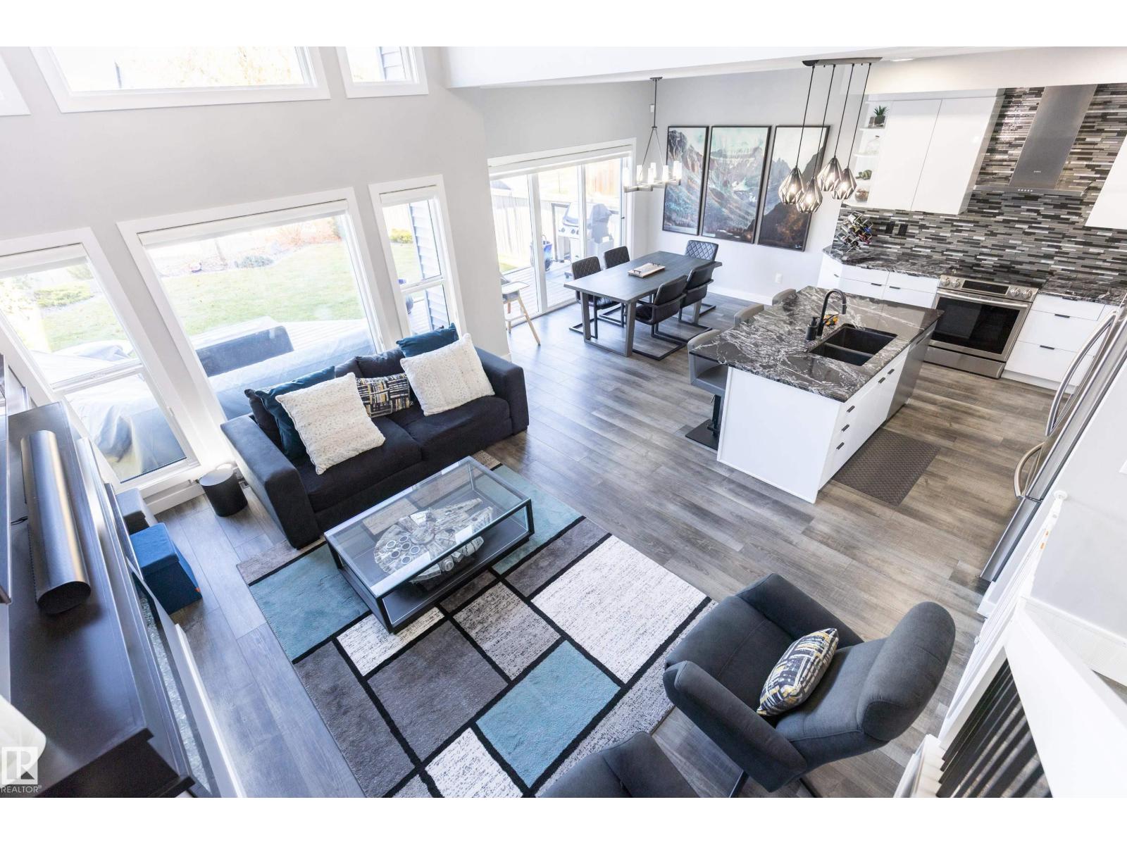 529 Eagleson Wd Nw Property Photo 11