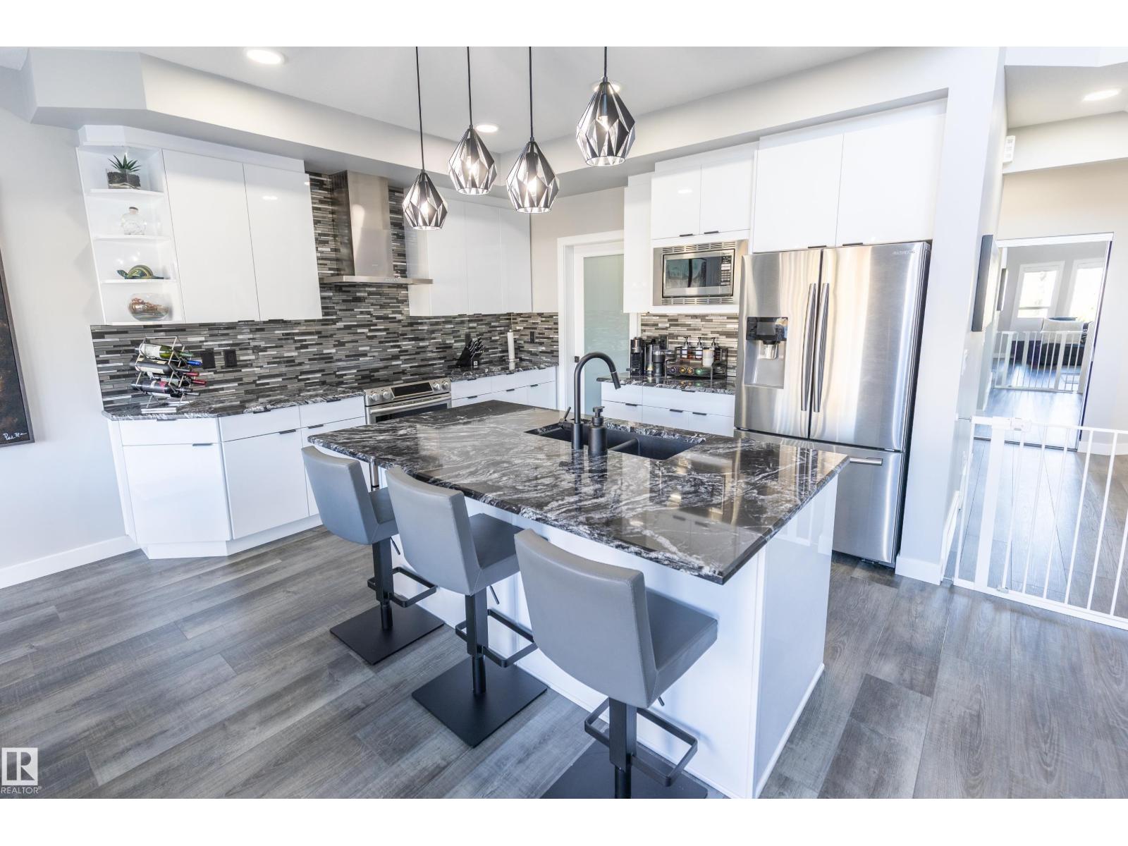 529 Eagleson Wd Nw Property Photo 18