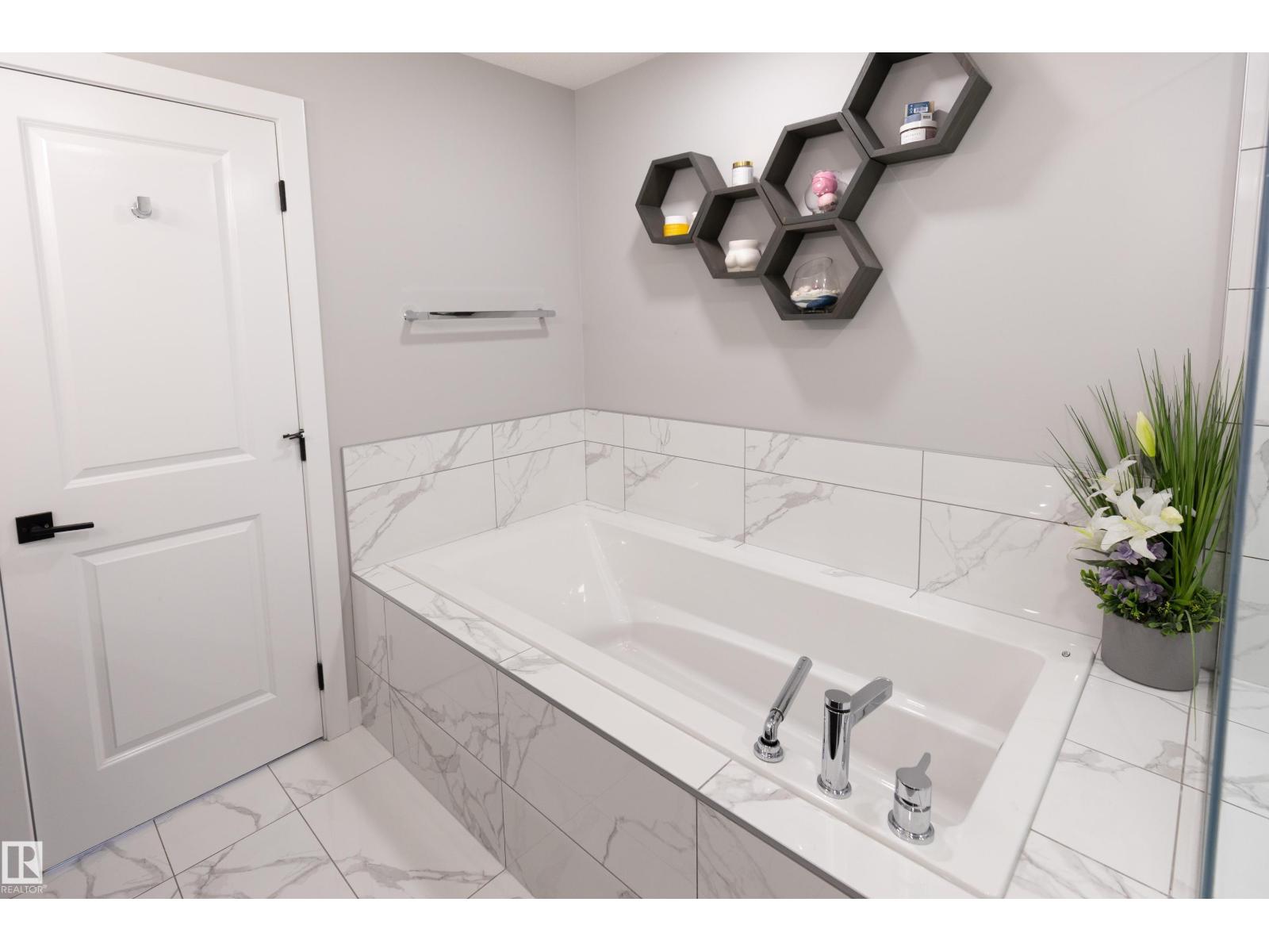 529 Eagleson Wd Nw Property Photo 31