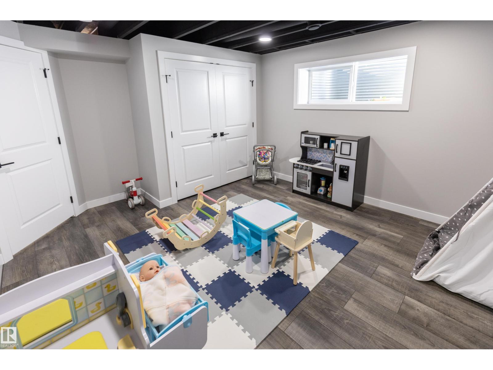 529 Eagleson Wd Nw Property Photo 47