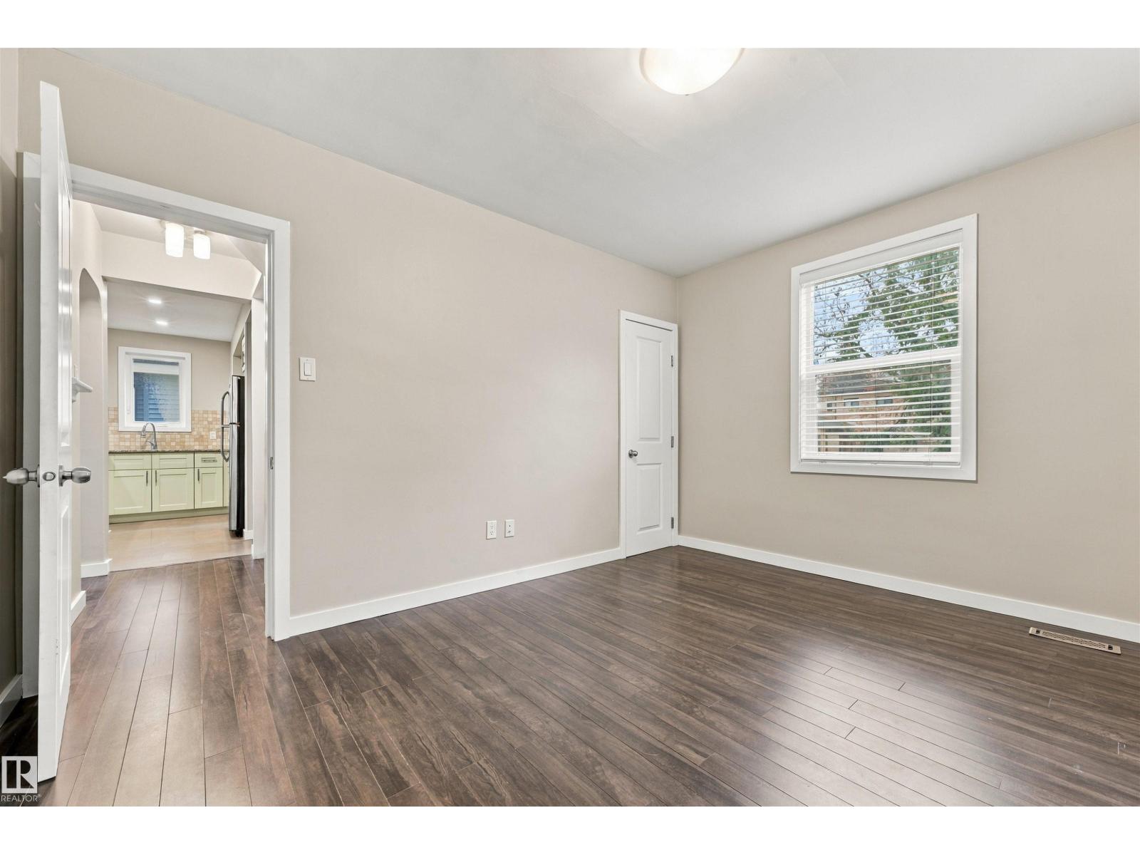 10969 139 St Nw Property Photo 21