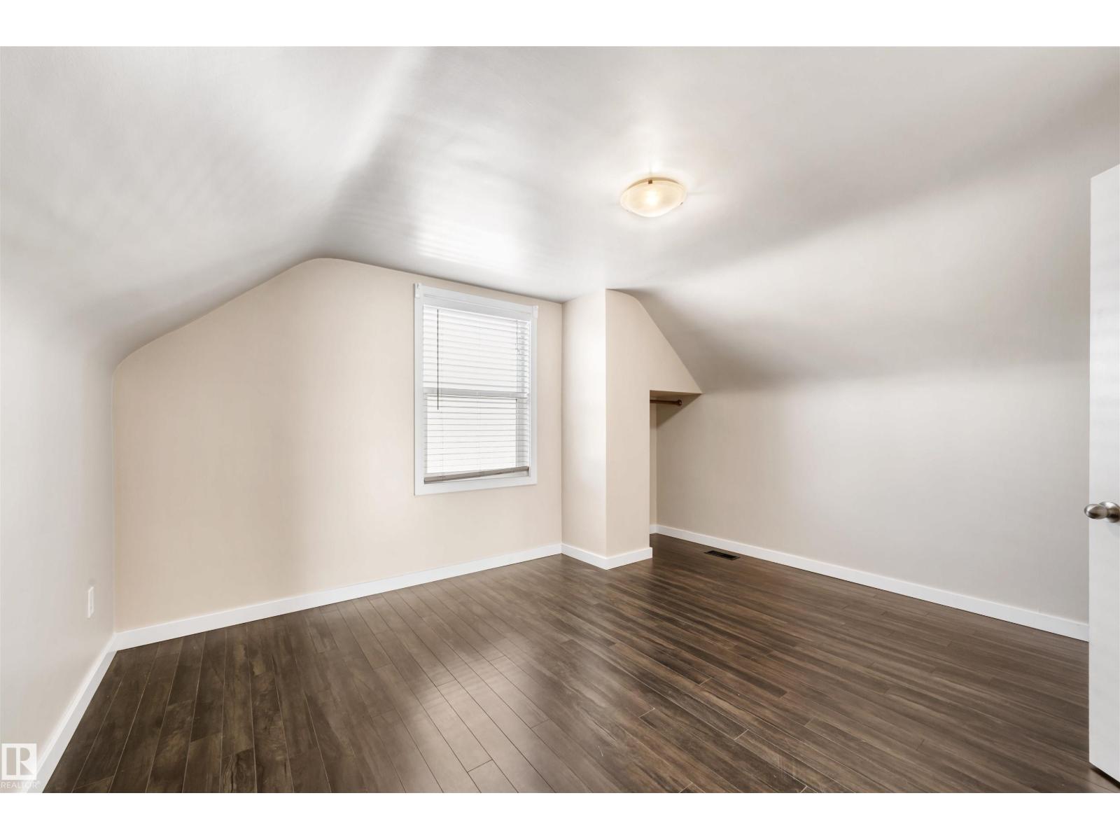 10969 139 St Nw Property Photo 26