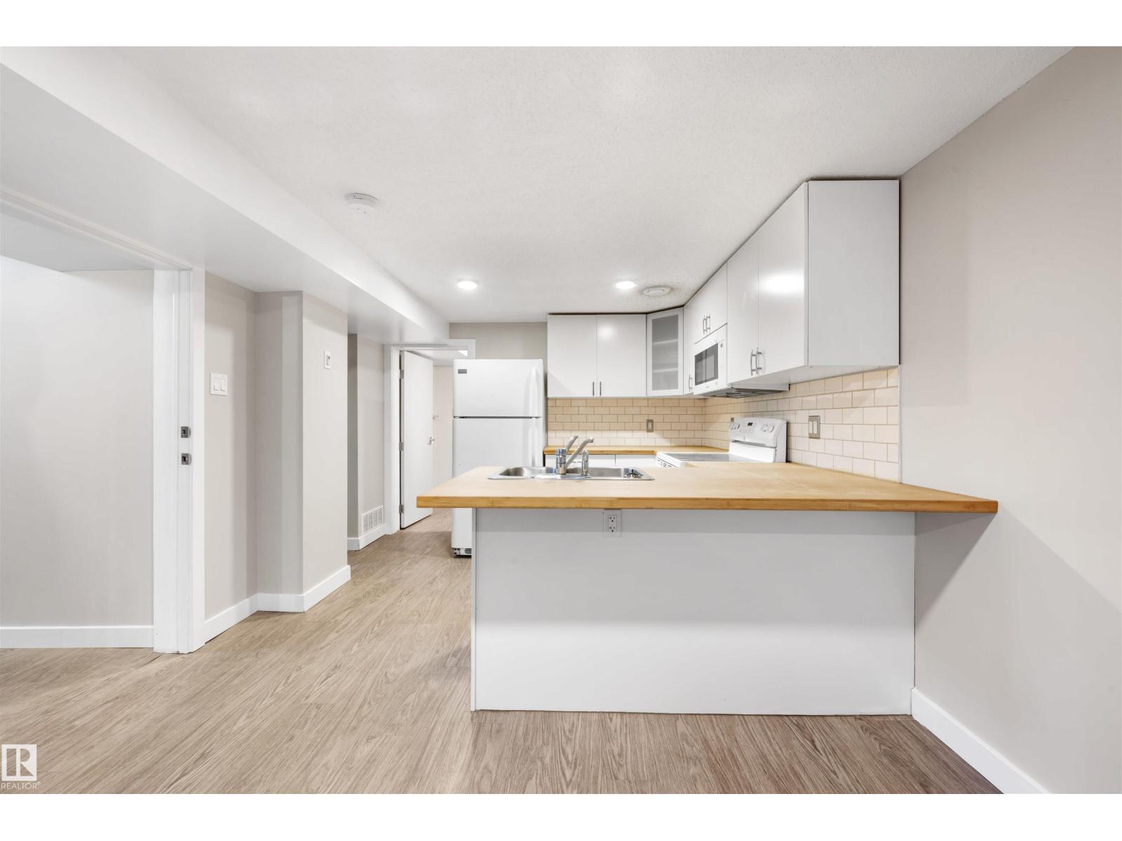 10969 139 St Nw Property Photo 35