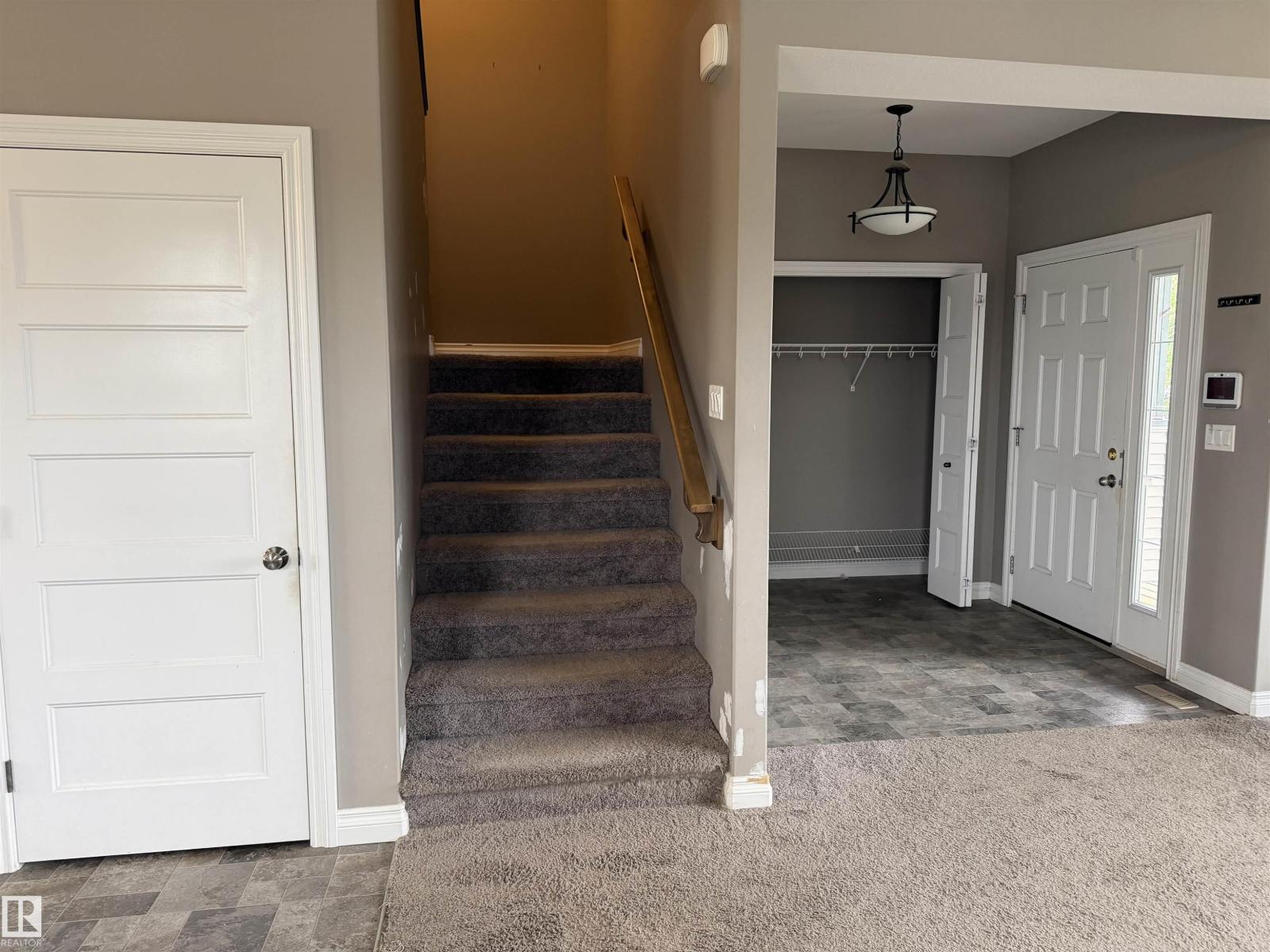 4038 56 Av Property Photo 10