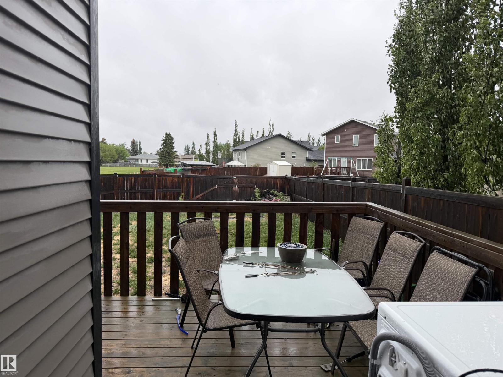 4038 56 Av Property Photo 18