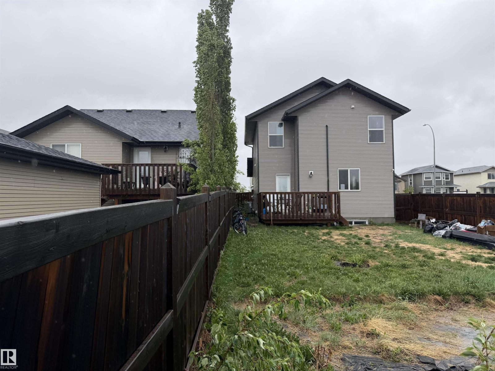 4038 56 Av Property Photo 23