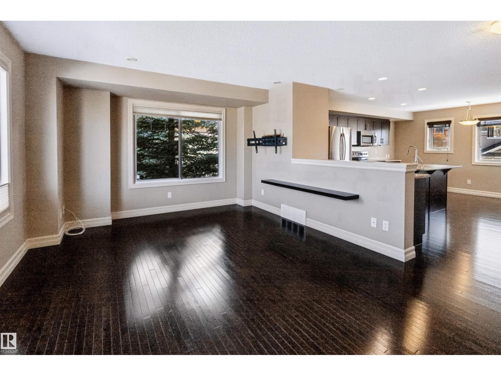 5319 3 Av Sw Property Photo 11