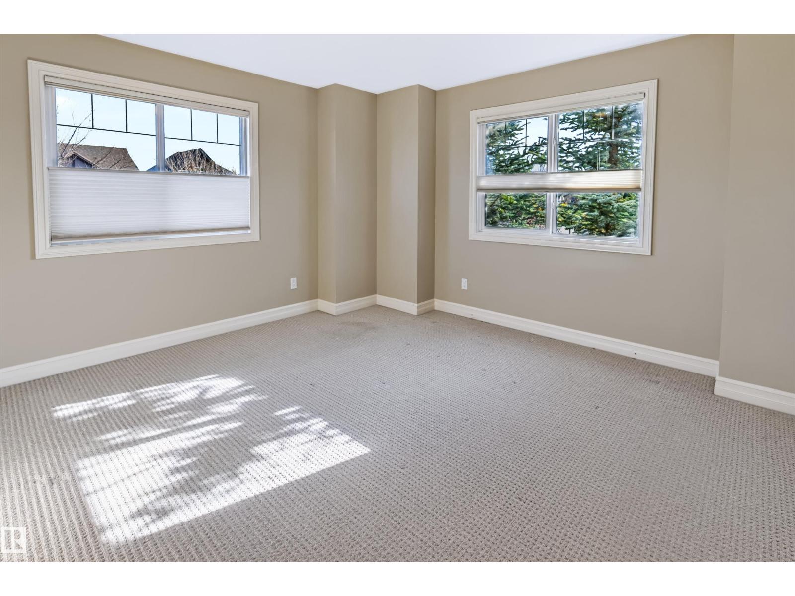 5319 3 Av Sw Property Photo 24