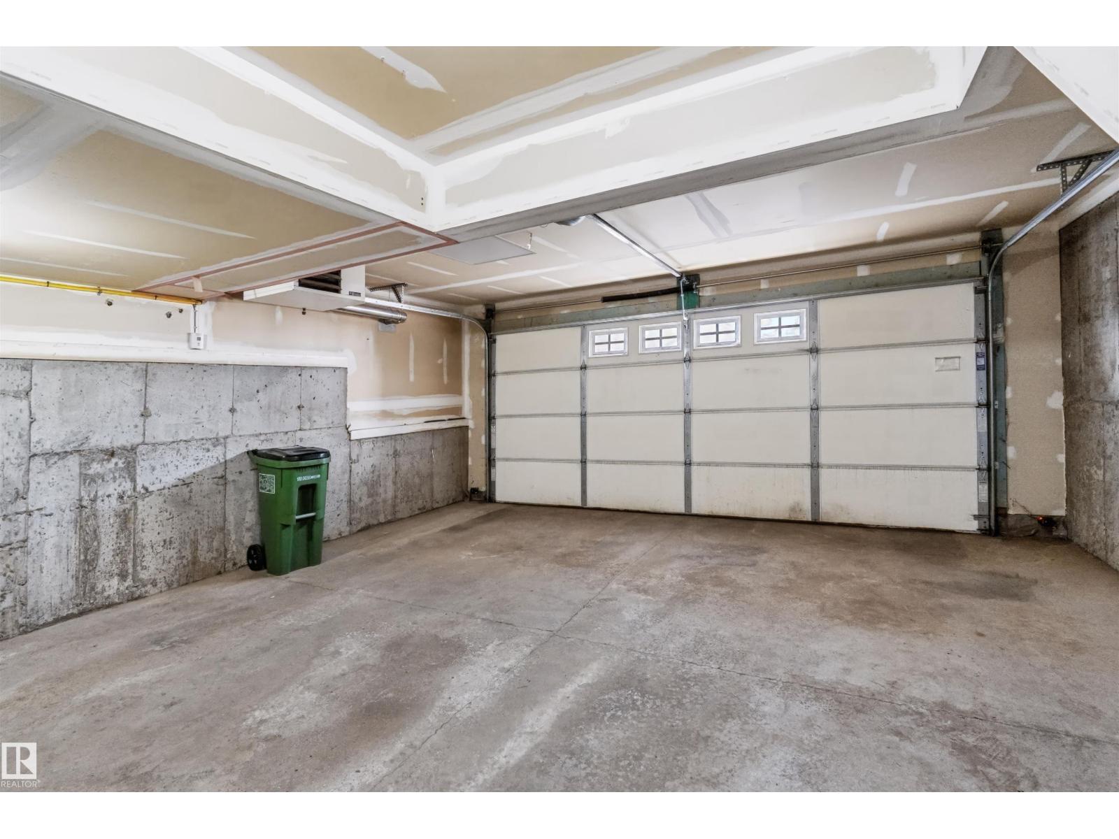 5319 3 Av Sw Property Photo 35