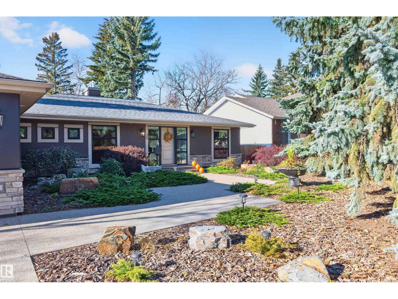 30 Lodgepole Cr Property Photo 3