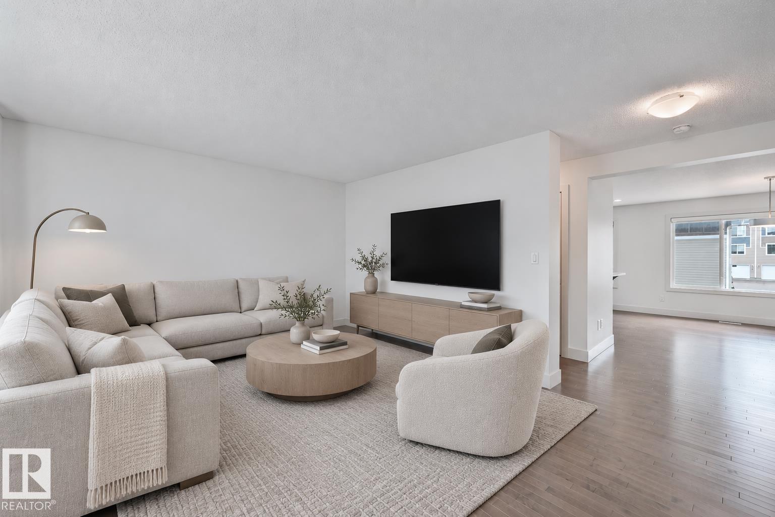 #35 2922 Maple Wy Nw Property Photo 10