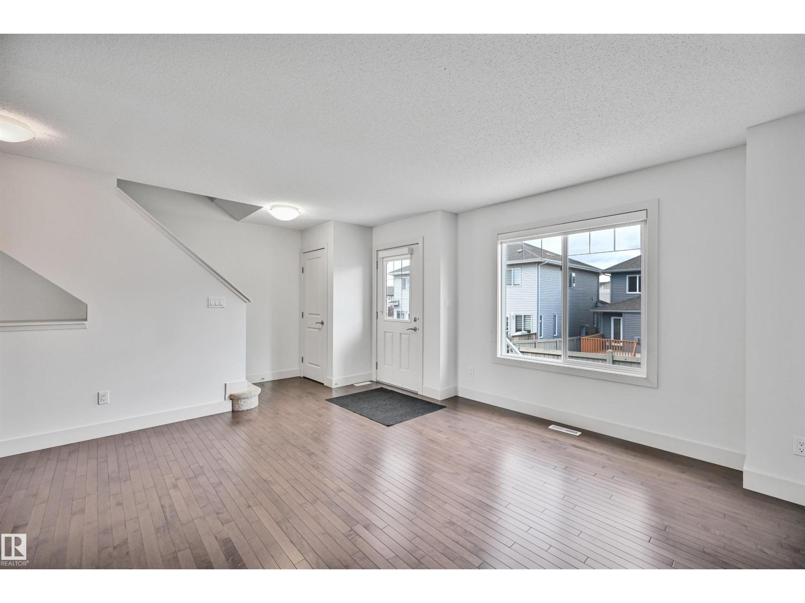 #35 2922 Maple Wy Nw Property Photo 13