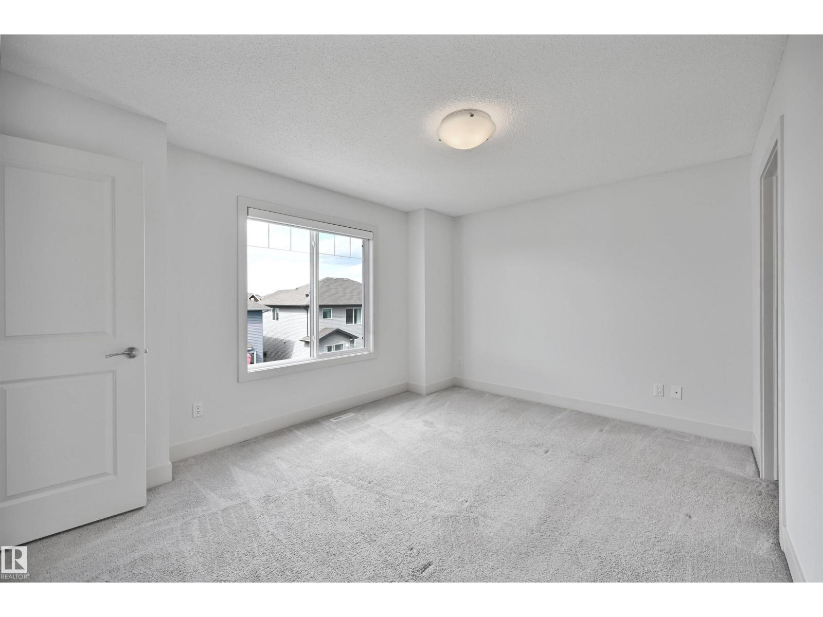 #35 2922 Maple Wy Nw Property Photo 16