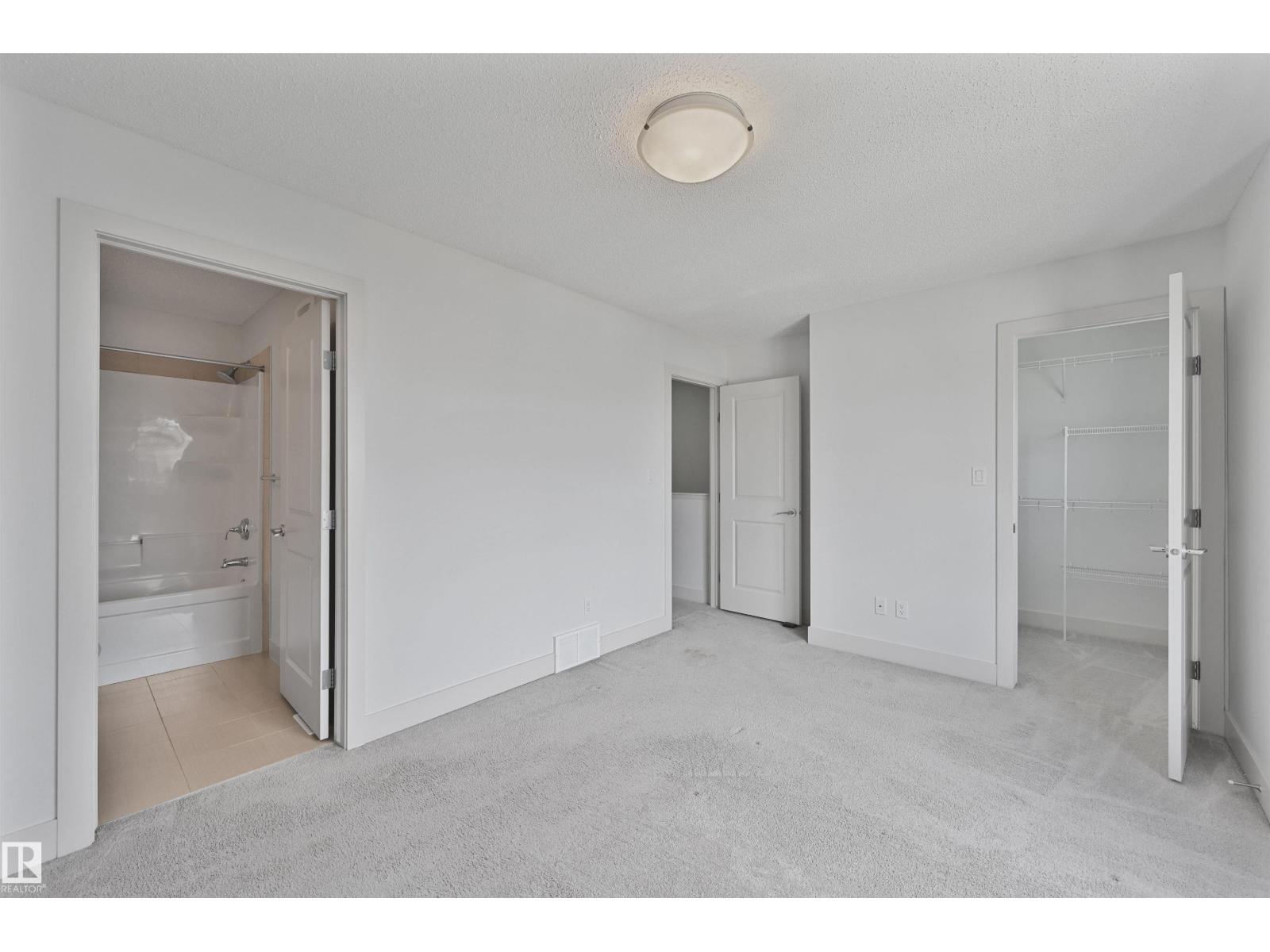 #35 2922 Maple Wy Nw Property Photo 17