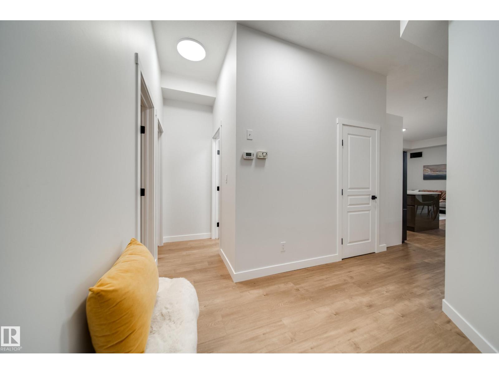#228 10531 117 St Nw Property Photo 10